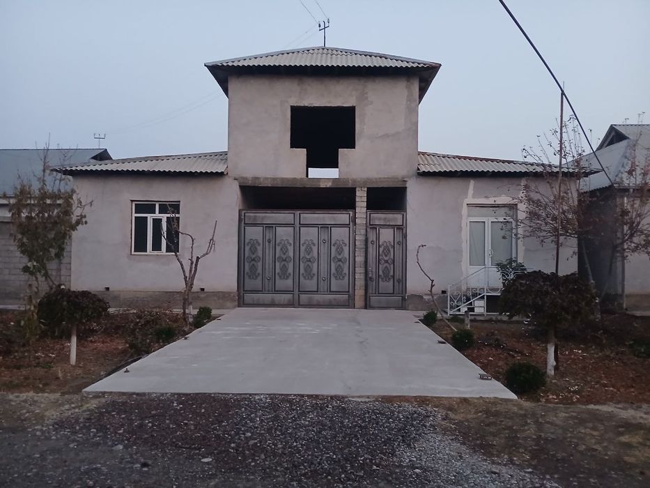 Uy sotiladi. Guliston shahar Istiqlol MFYda