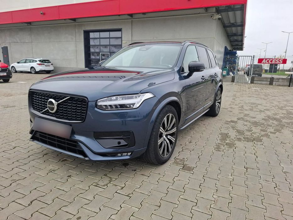 Volvo XC 90 Volvo XC90 B6 AWD Plus Dark – 300CP | 2023 | 7 locuri | 40975 km