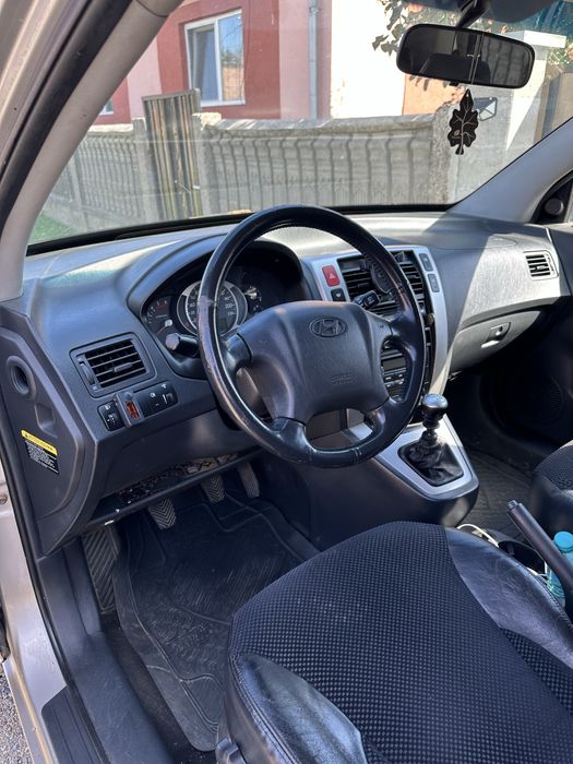 Hyundai Tucson.