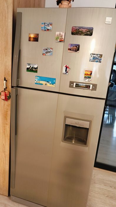 Vând frigider No frost Daewoo