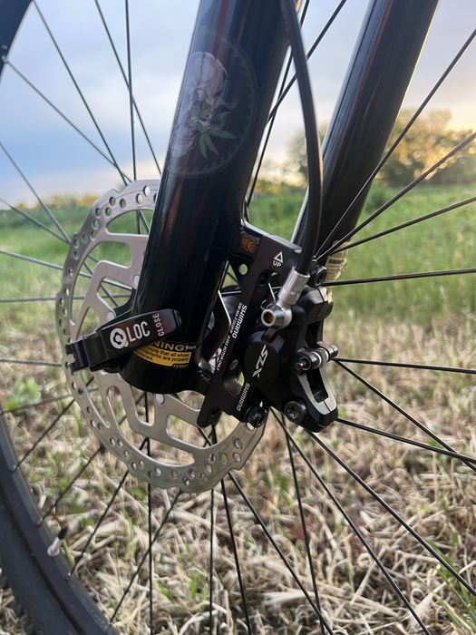Bicicleta full suspension