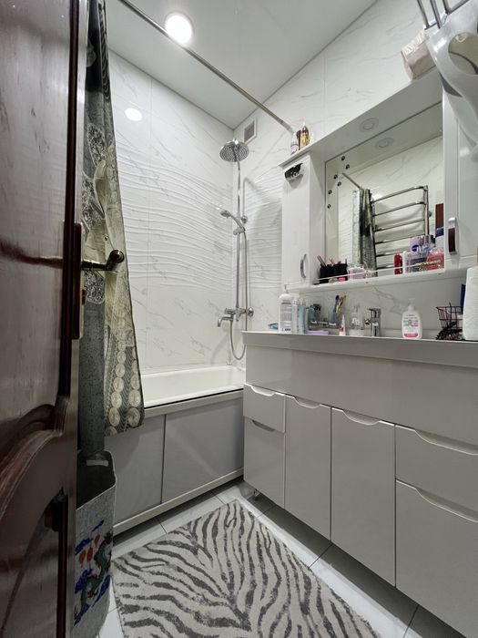 Юнусабад 11 квартал 2/4/4