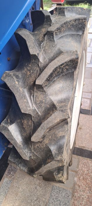 Vând tractor inechitabil japonez 4x4 23 cai