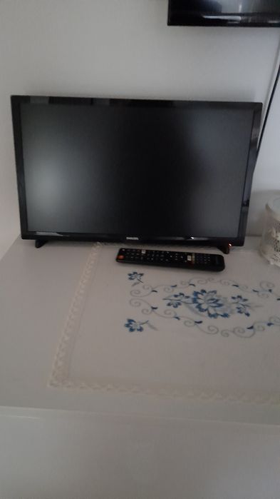 Vind televizor marca FILIPS.