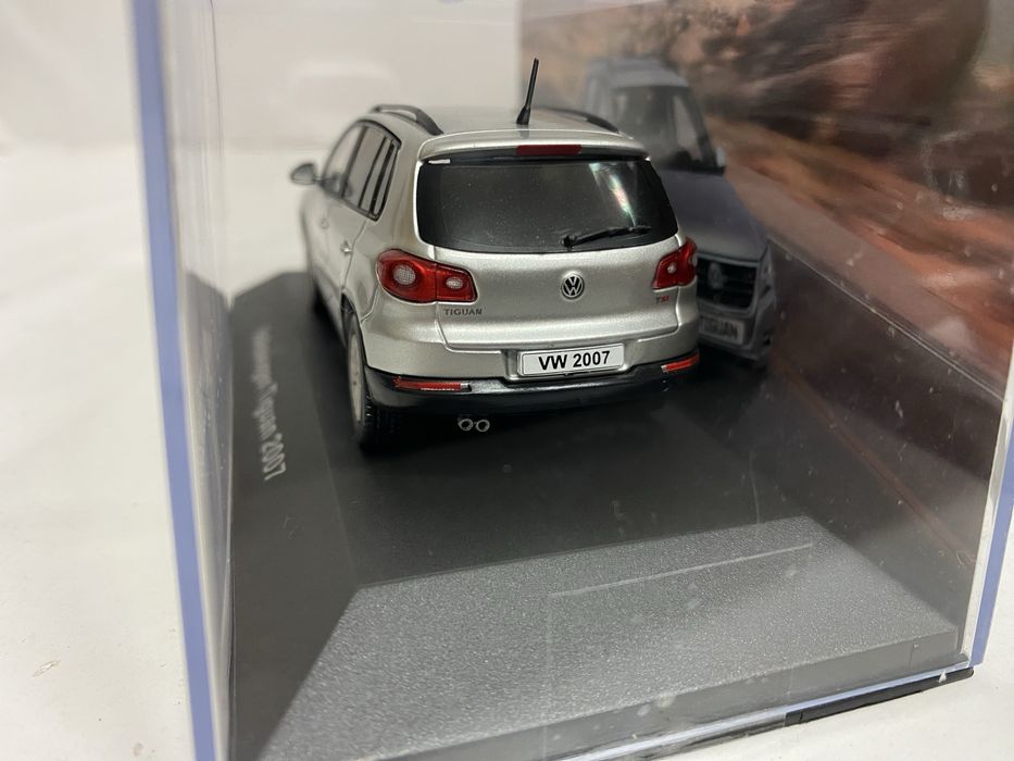 VOLKSVAGEN TIGUAN an 2007 machetă auto scara 1:43