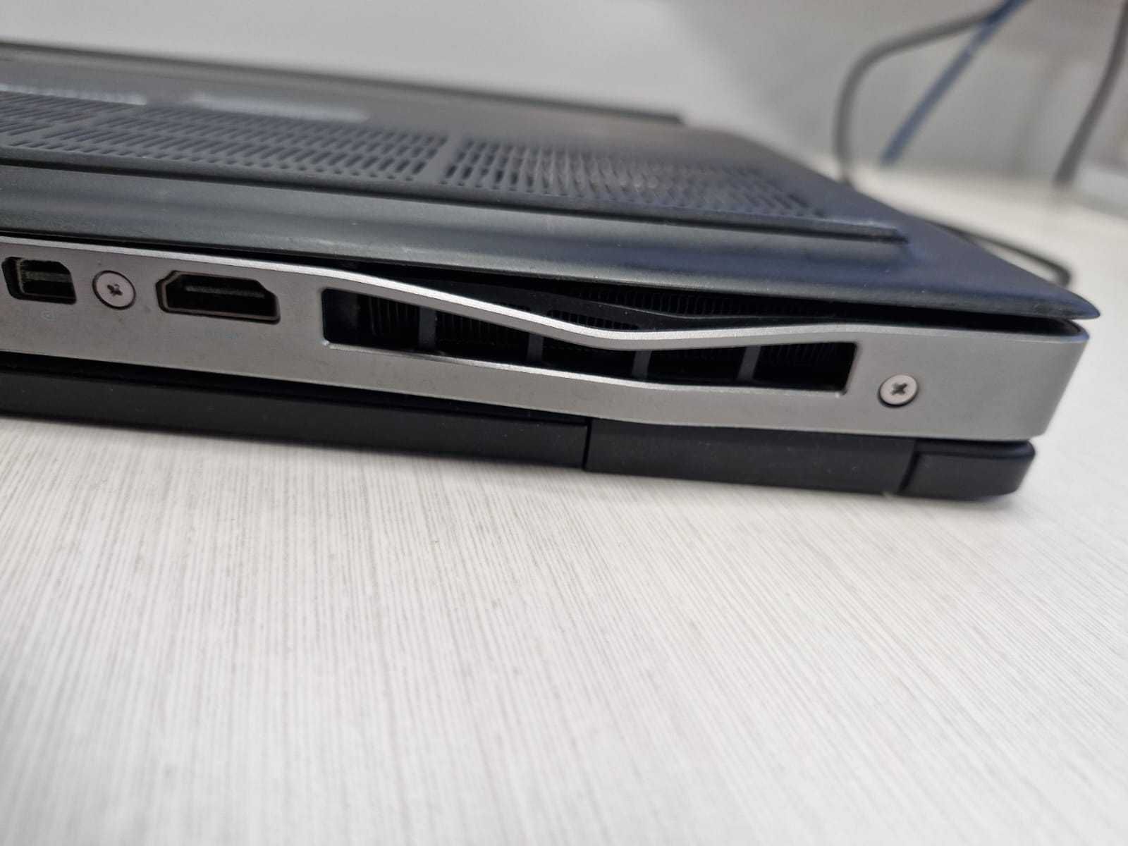 Laptop Dell Precision 7730 – | Xeon, 64GB RAM, Quadro P4200, SSD 2,5TB