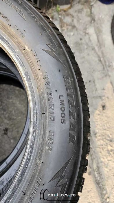 SET 2 Anvelope Iarna 185/60 R15 BRIDGESTONE Blizzak LM005 88T