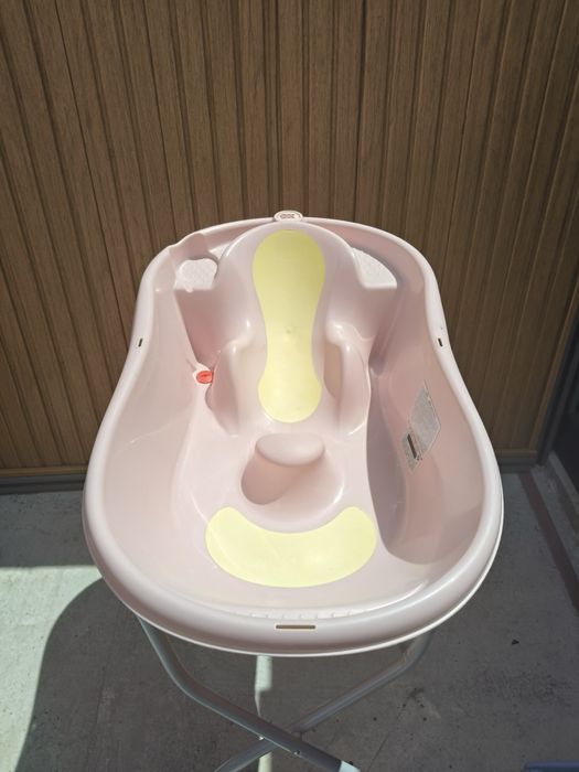 Бебешко корито със стойка