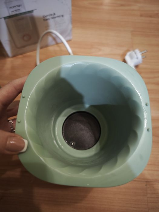 уред за затопляне на мляко и храна Momcozy 4-in-1