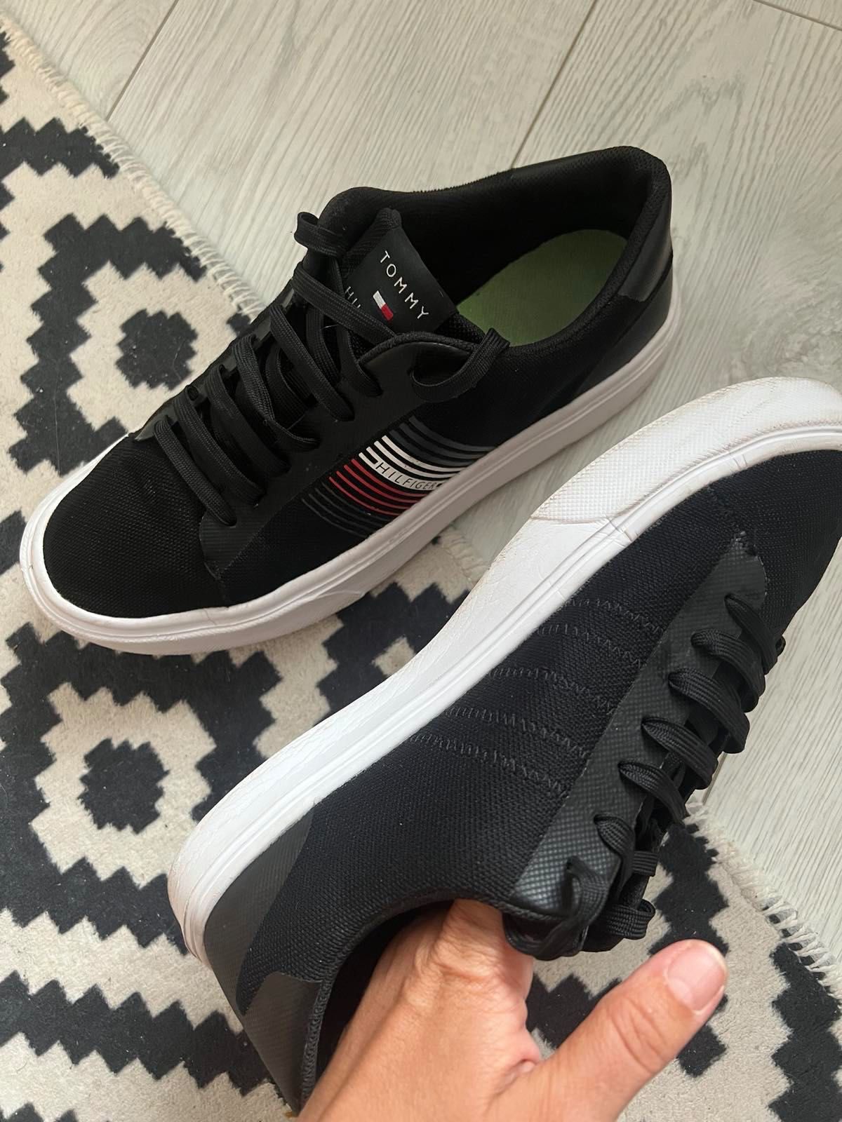 Tommy Hilfiger  Маратонки,Сникърси