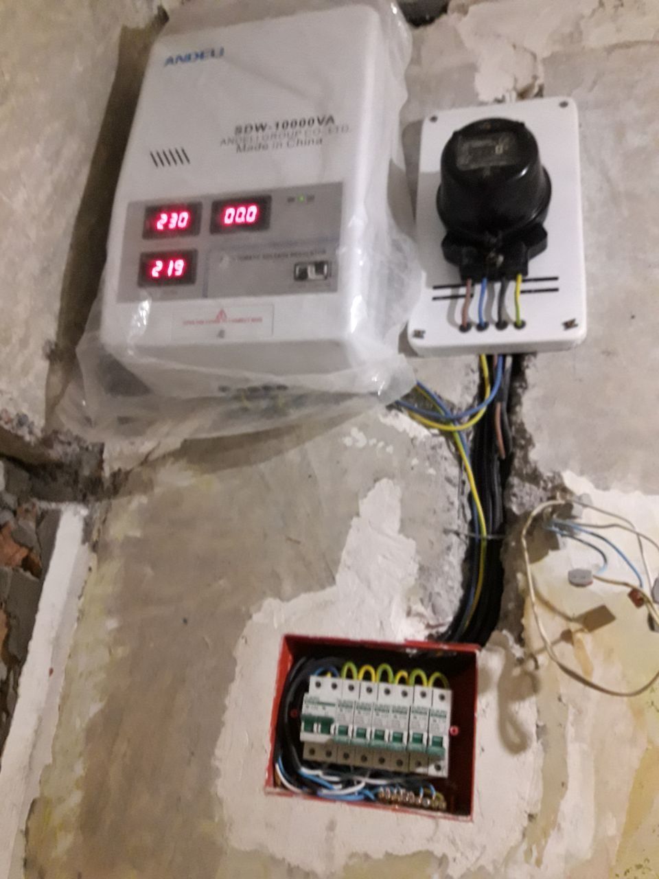 "Установка Стабилизаторов Напряжения" 220/380V. По гр.Ташкенту Сергей