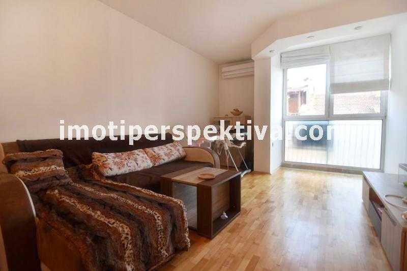 Продава се Двустаен апартамент в Пловдив, Кючук Париж - 60 кв.м за 1834 €/кв.м - Снимка #3