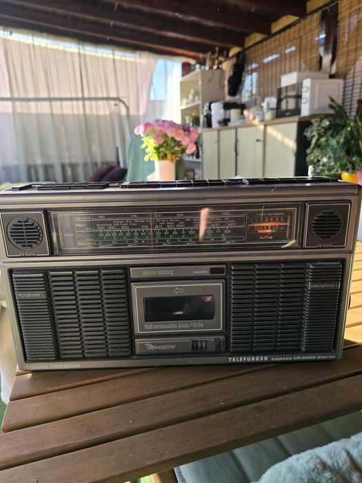 Radiocasetofon Telefunken Bajazzo si Trident