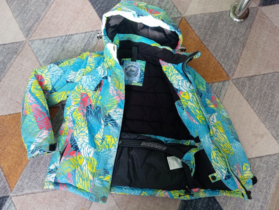 Продам костюм зимний 5-6 лет