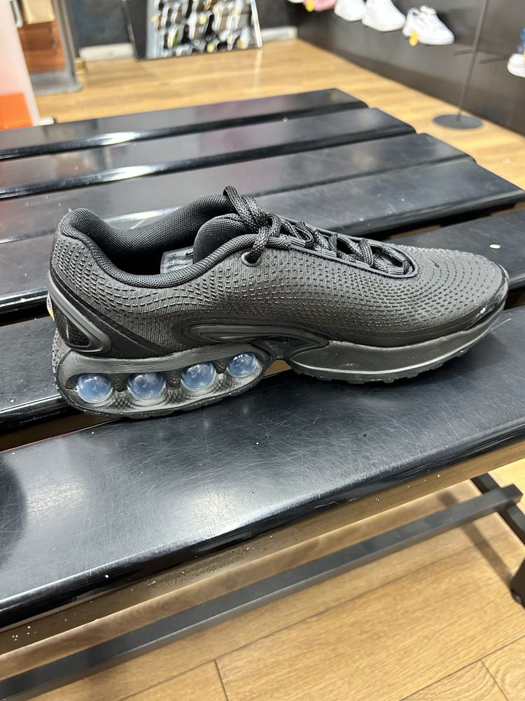 Обувки Nike AirMax DN