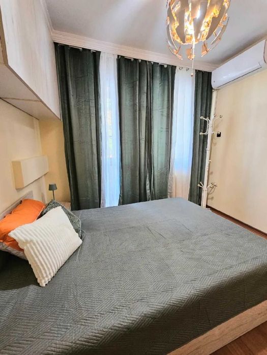 Дава се под наем Тристаен апартамент в Пловдив, Център - 120 кв.м за 550 € - Снимка #4