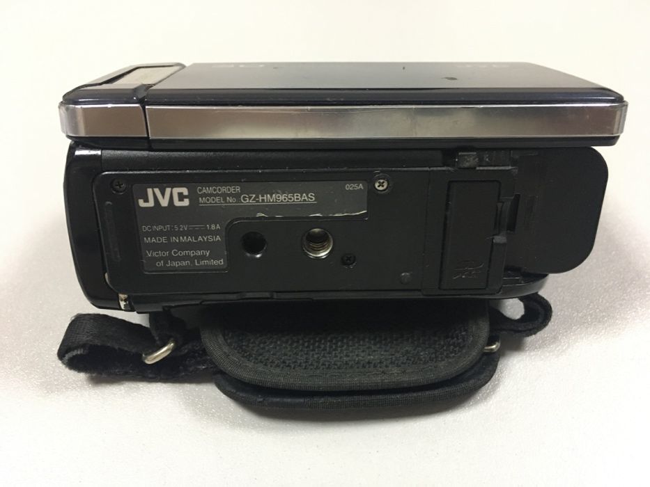 продам видеокамеру JVC Everio 3D converter