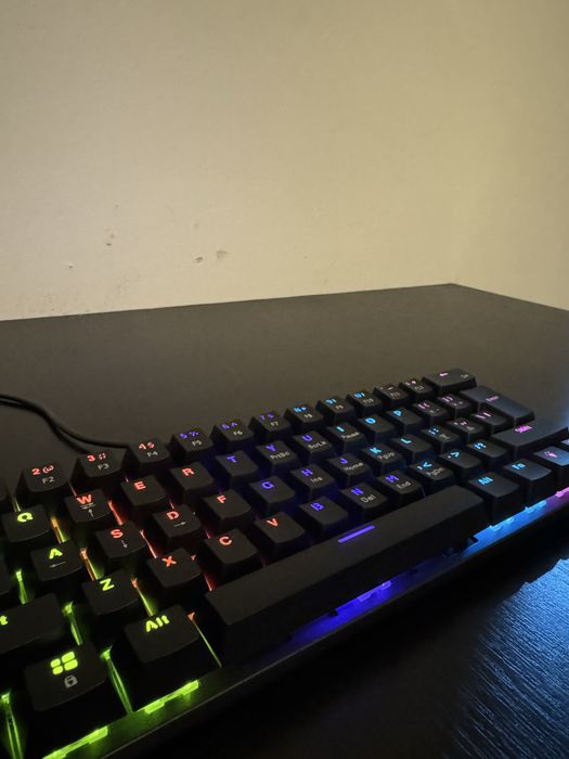 Tastatura mecanica blue switch (noua)