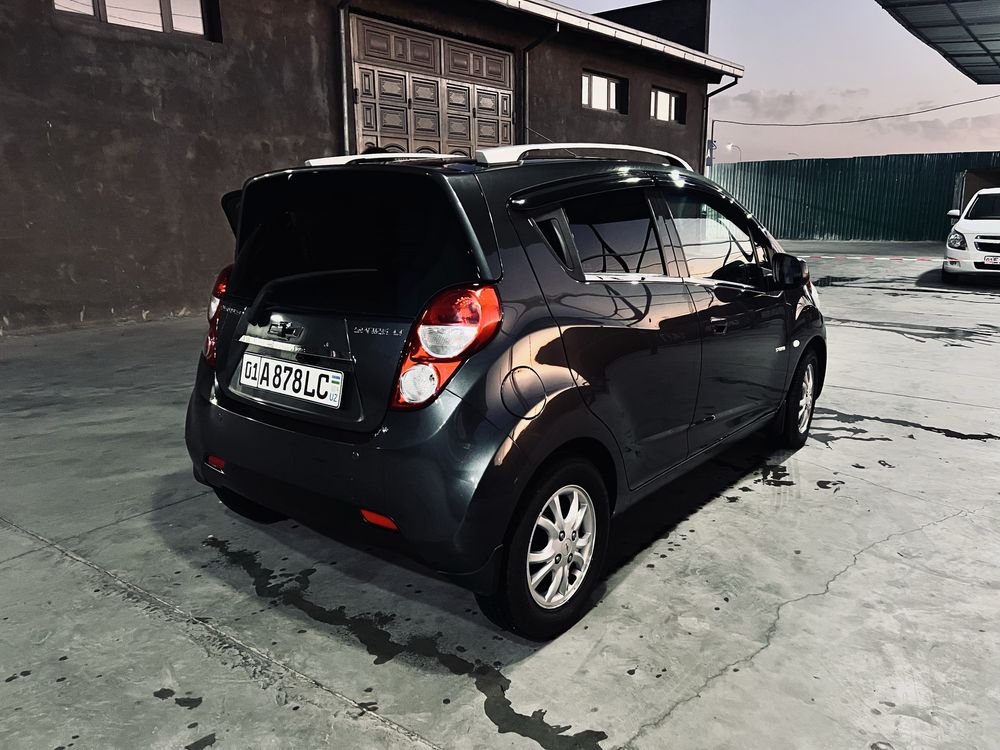 Срочно!! Продам spark 4 позиция автомат