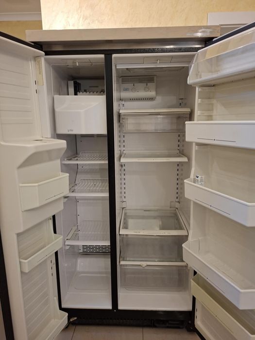 Хладилник Amana за части