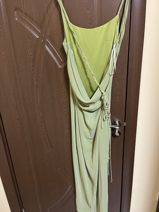 Рокля с гол гръб Shein