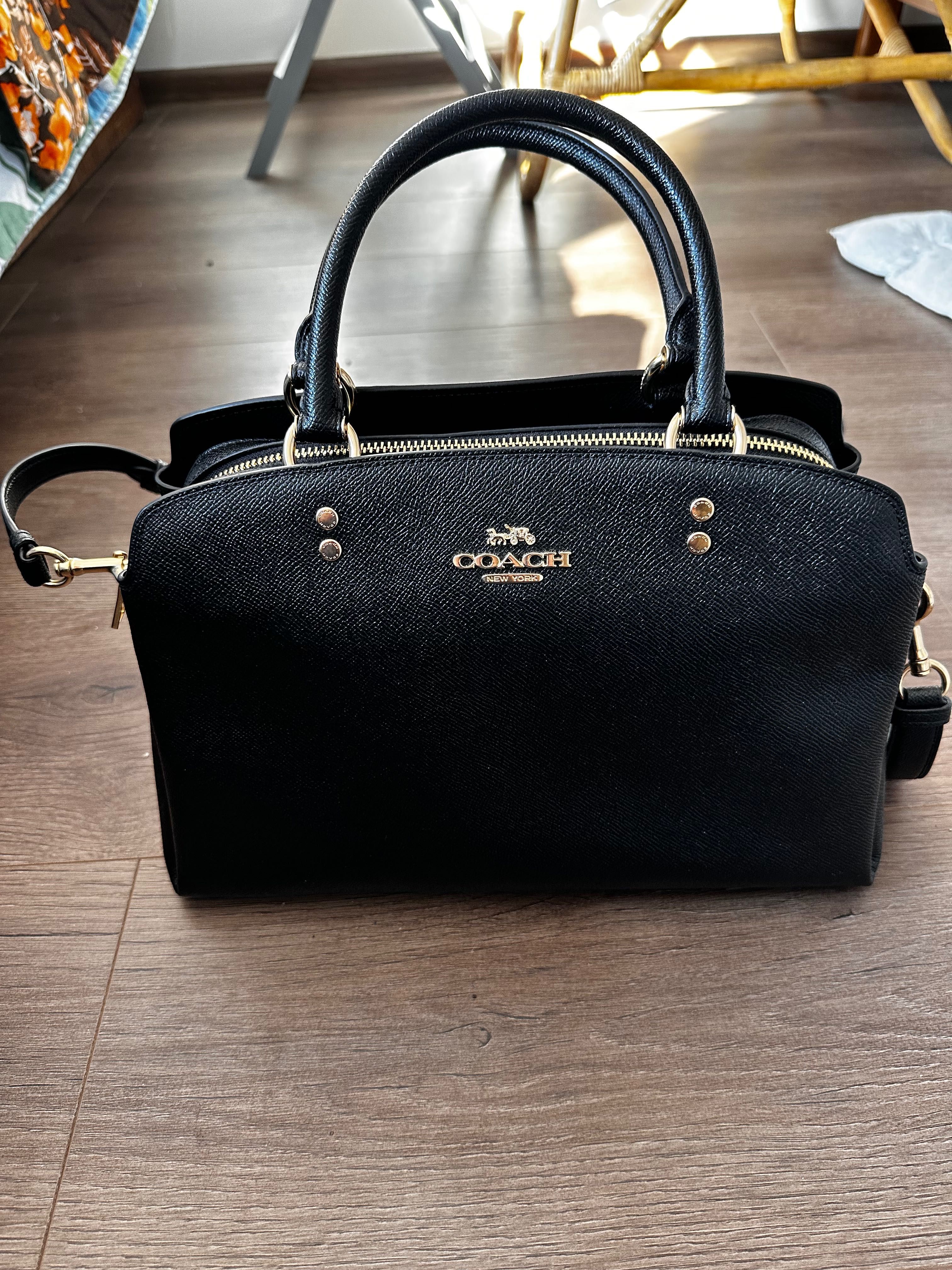 Дамска чанта COACH