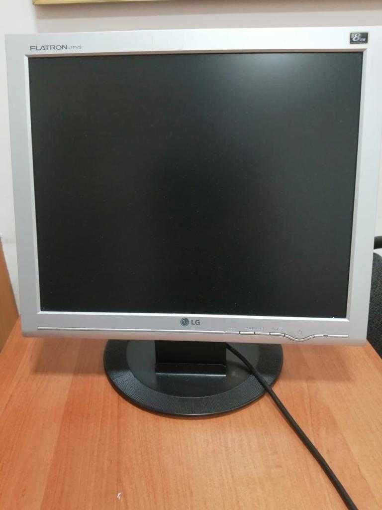 Продам монитор для компьютера неработающий