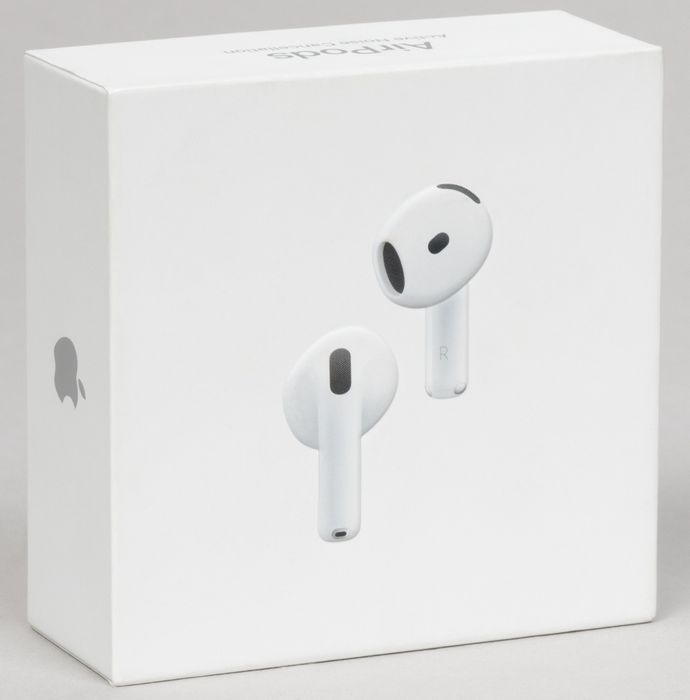 Продам новые AirPods 4