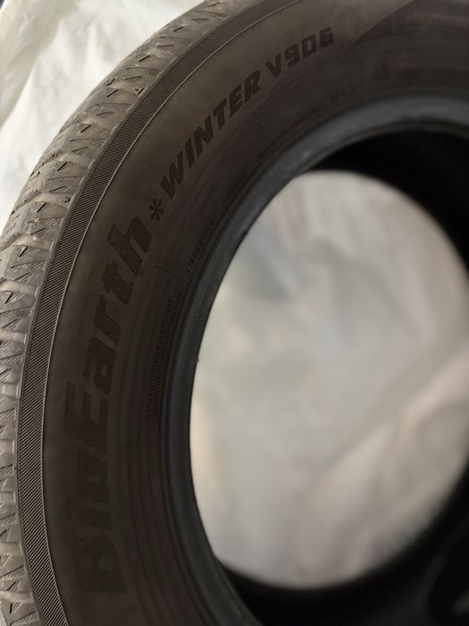 4 броя зимни гуми YOKOHAMA V906 BLUEARTH XL 205/60 R16 96H