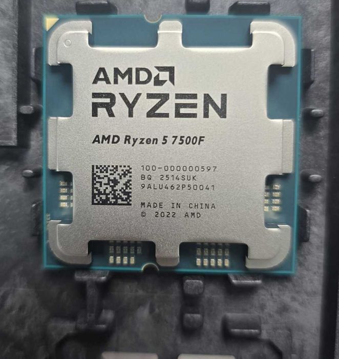 Procesor AMD Ryzen 5 7500F de 5.0GHz , 32 mb cache, 65w , nou, tray