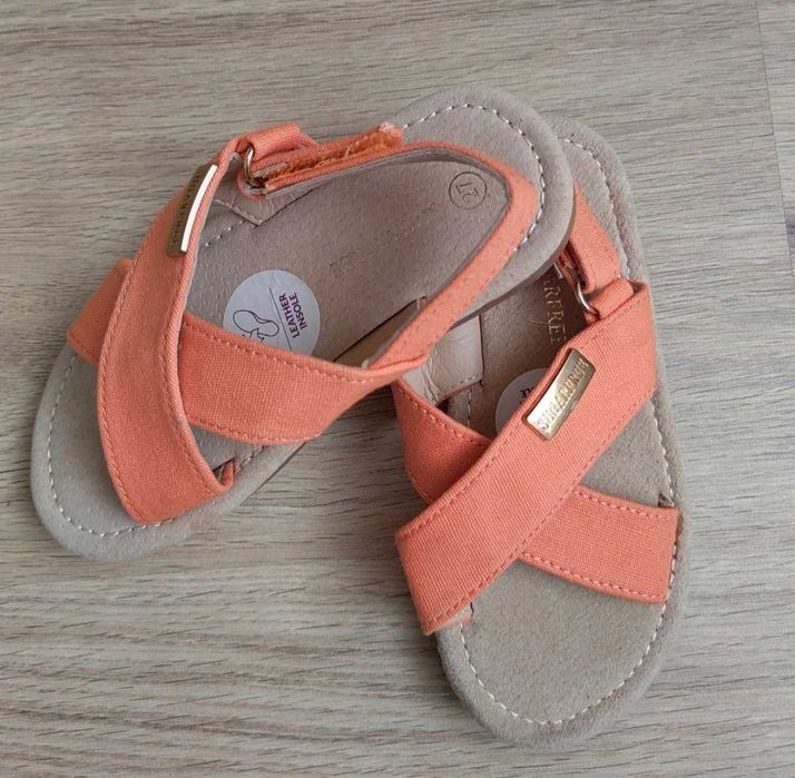 Sandale de piele noi nr27