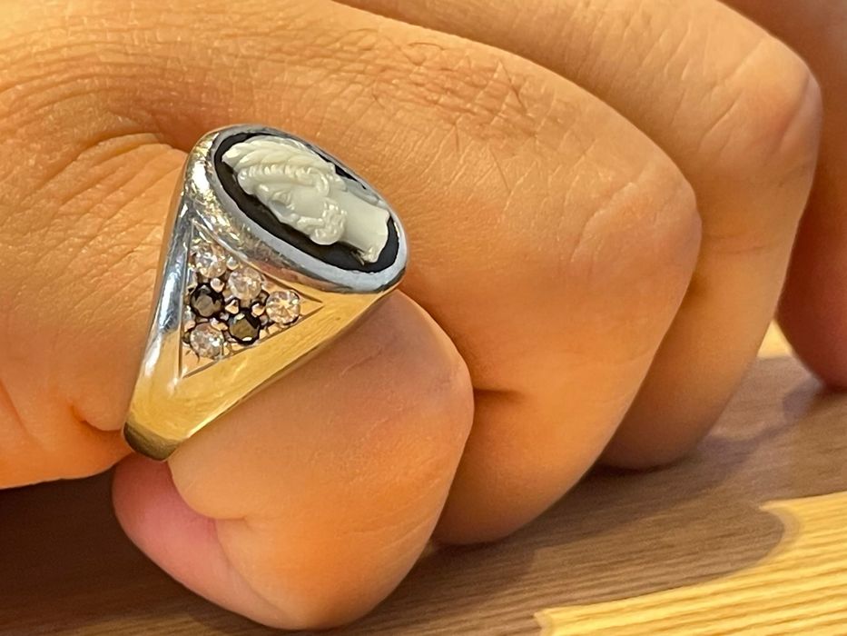 Inel aur alb 14 k diamante si safire naturale 0,64 k