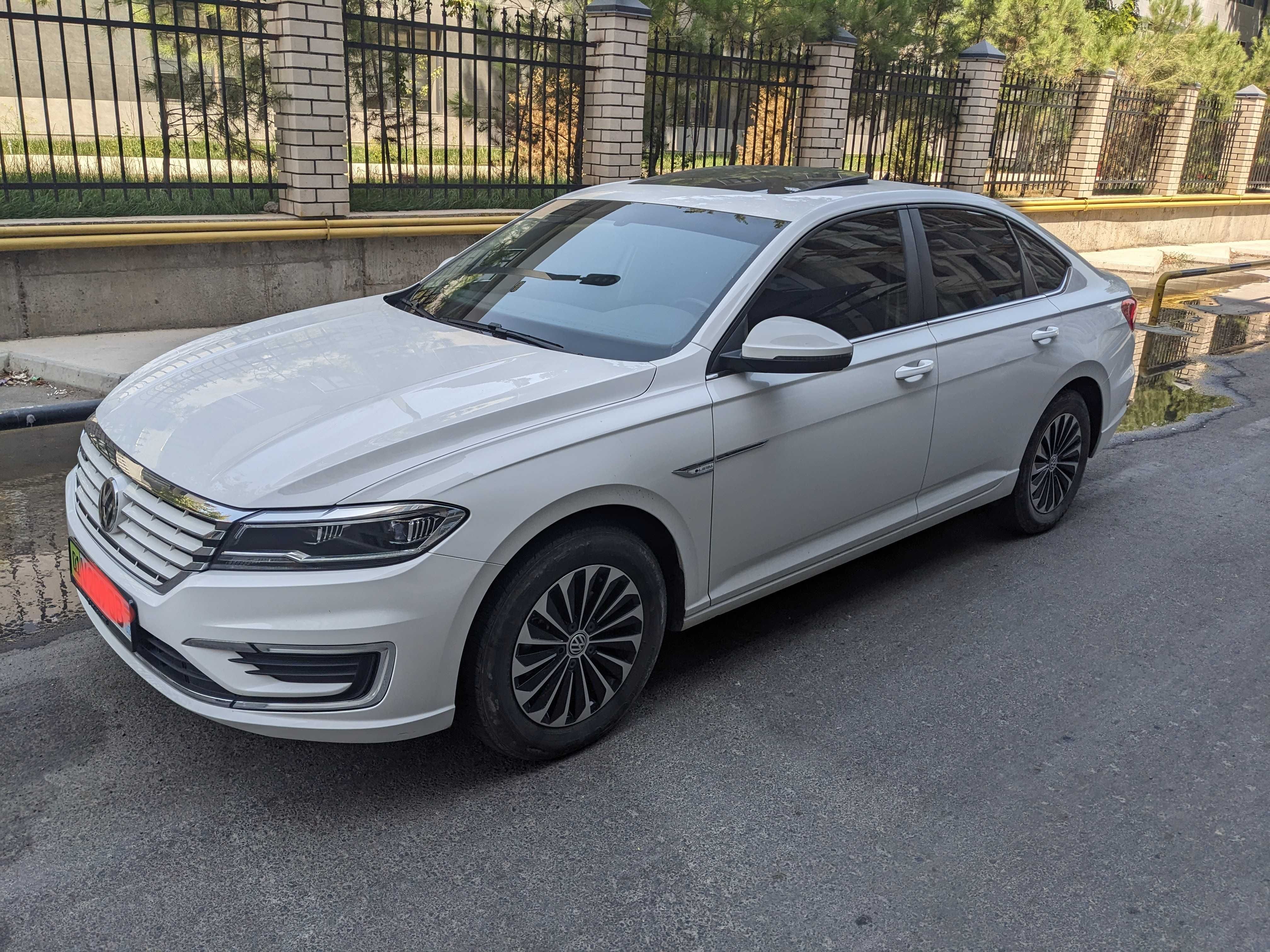 Volkswagen e Lavida продается