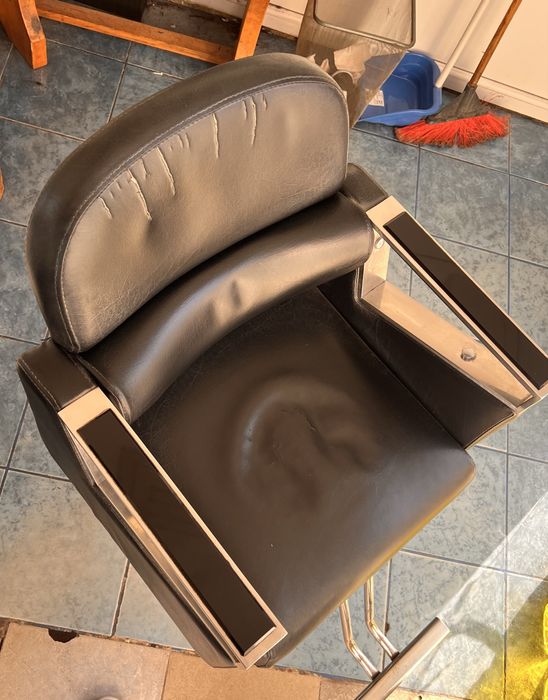 Scaun profesional de frizerie