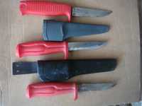 три употребявани занаятчийски ножа