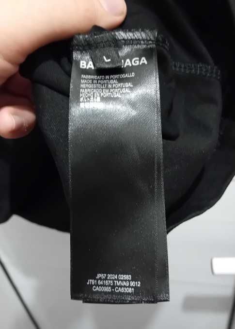 Чисто нова оригинална тениска Balenciaga