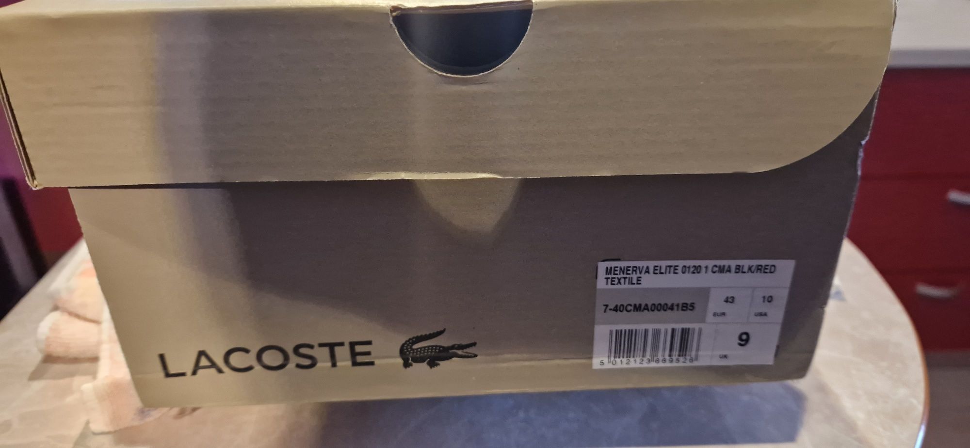 Pantofi sport Lacoste piele întoarsă