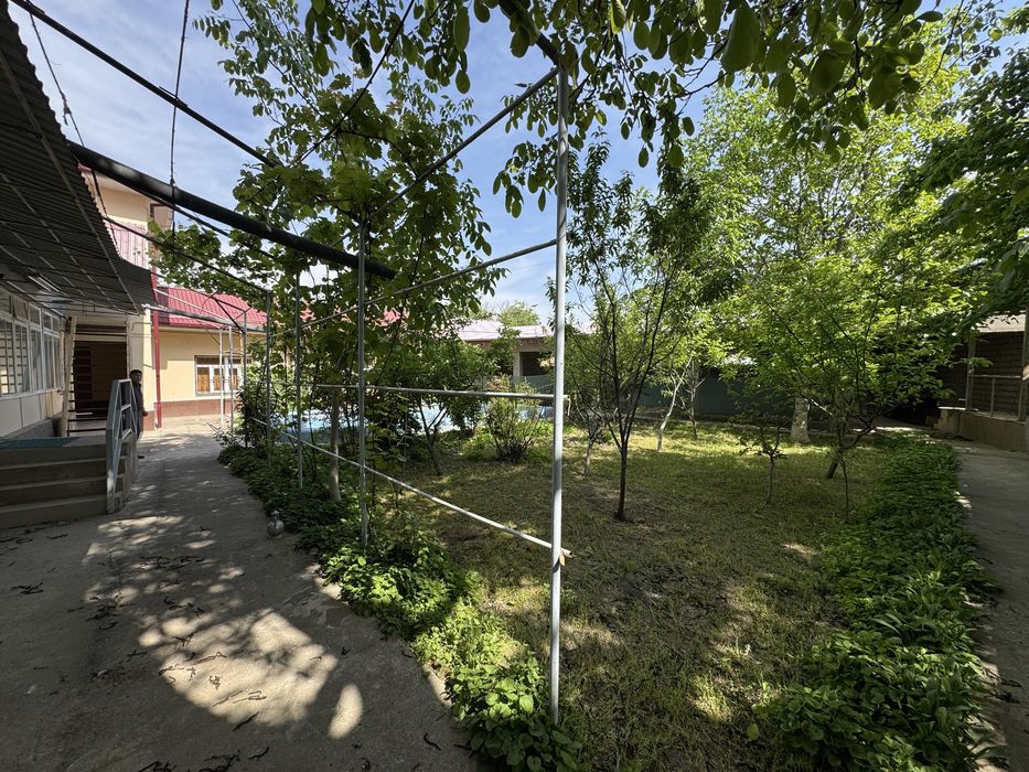 Oq toshda dacha sotiladi 115000$