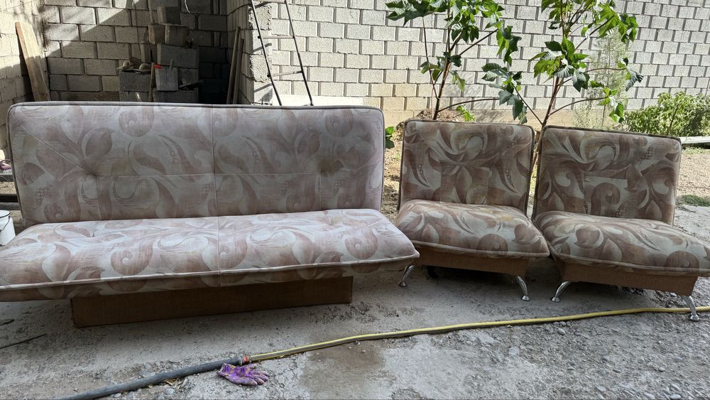 Продам диван и 2 кресла