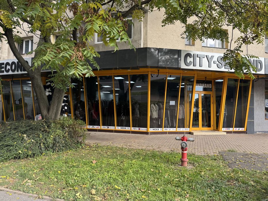 DE INCHIRIAT spatiu comercial SOARELUI