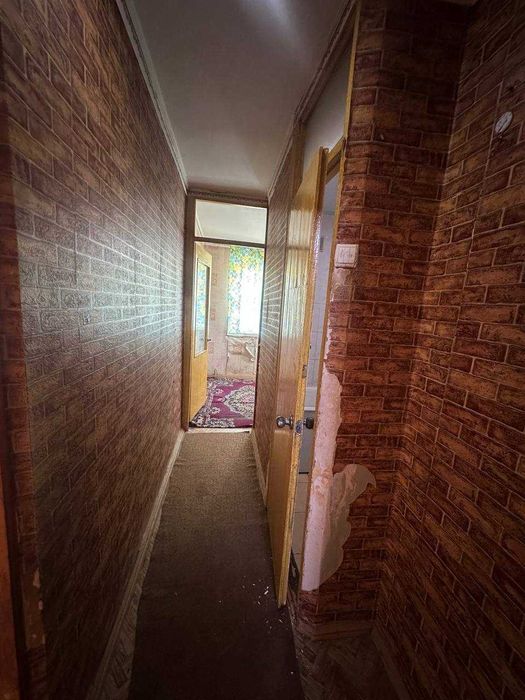 Продаётся 1 комнатная квартира на 3 этаже в центре города