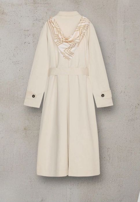 Дълъг Нов тренчкот ZARA с шал. Размер L/M