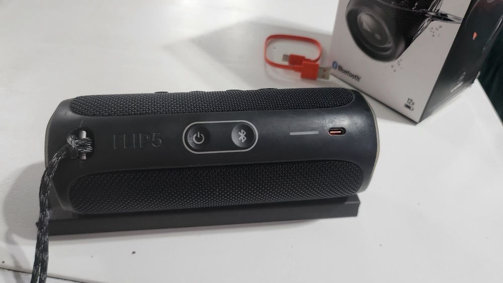 JBL Flip 5 като нова