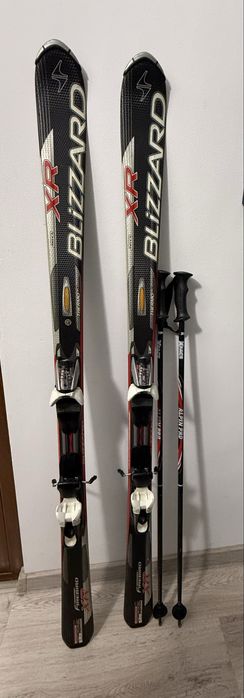 Vand o pereche de schiuri complete marca Blizzard L=160