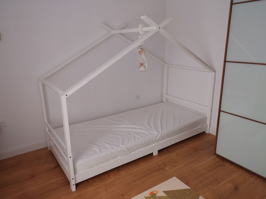 Pat montessori, tip căsuța