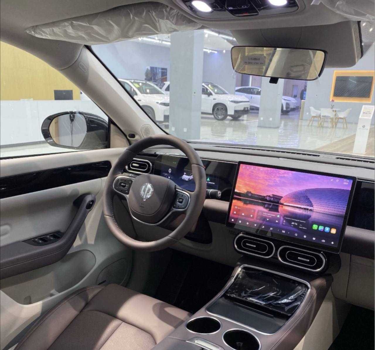 Leapmotor C11 peniyalarsiz bank aralashuvisiz