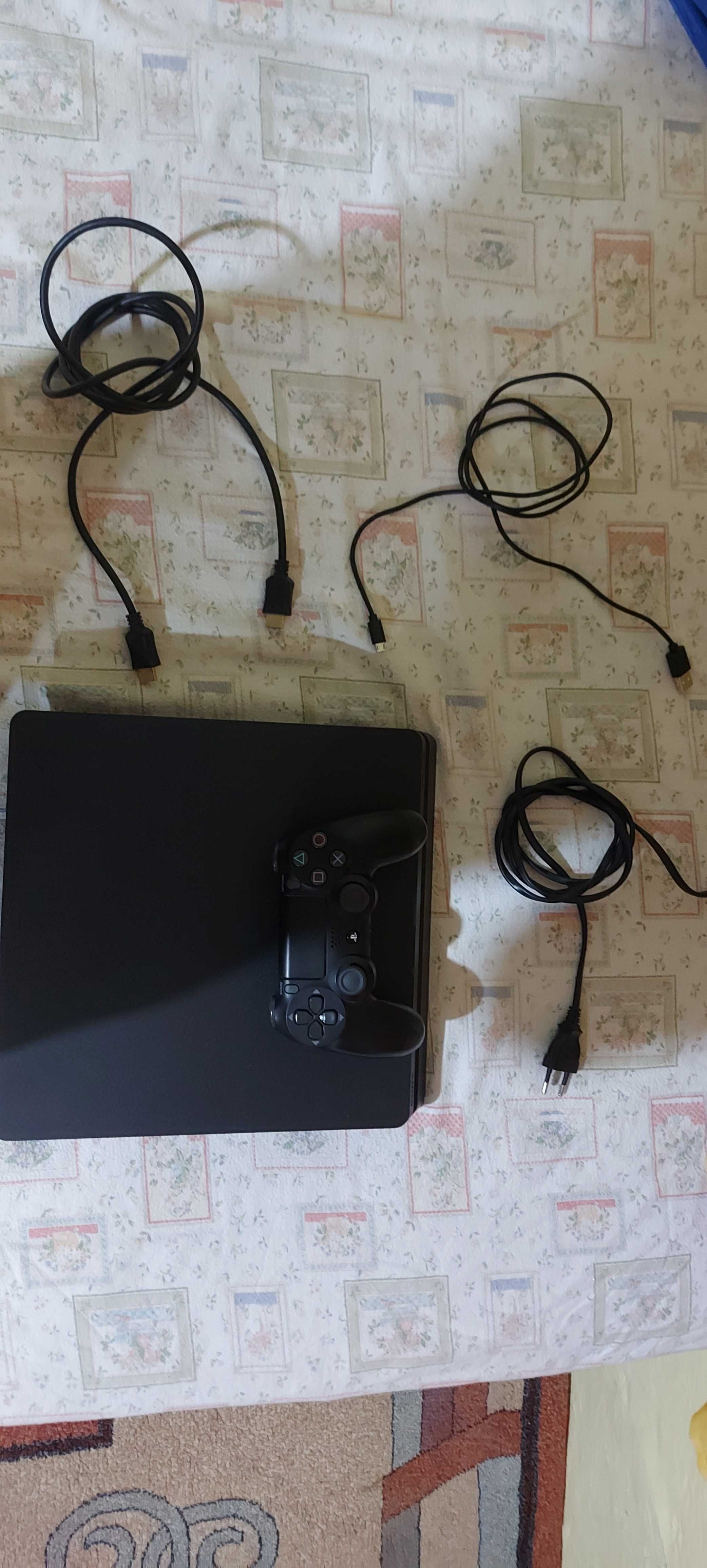 Ps 4 slim cu 1 Tb si peste 14 jocuri