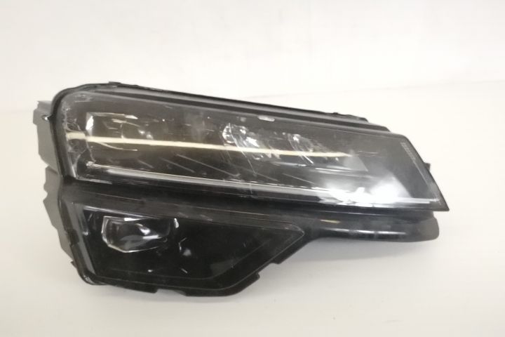 Фар Дясно Оригинален Лед Авариран Шкода / Skoda Karoq Десен фар с LED