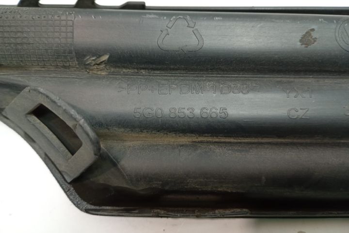Grila  bara fata stanga 5G0853665 Volkswagen VW Golf a 7-a generatie