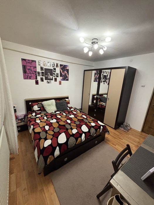 Vând apartament cu 3 camere, decomandat, Amaradia, langa Energetic